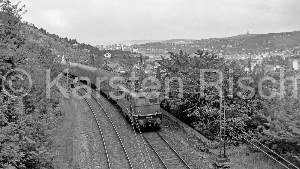 740 xx,x - 1983 32_KR35821