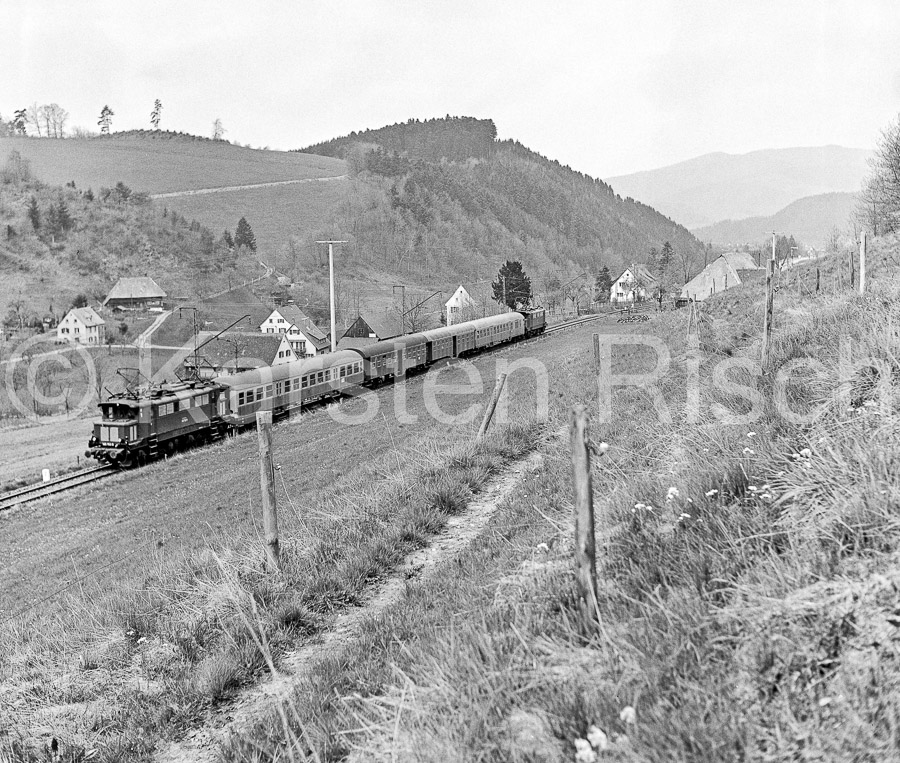 727 15,1 - 1978 54_KR13675