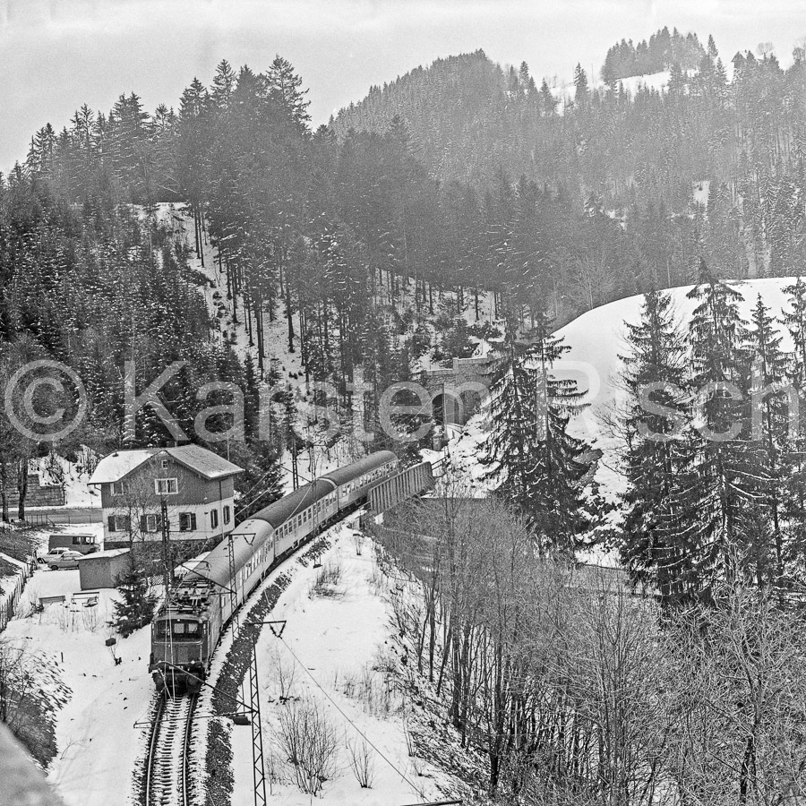 727 22,8 - 1978 41_KR93439