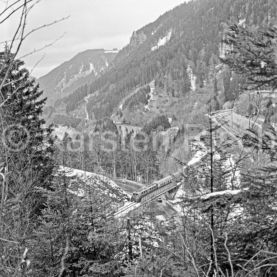 727 22,8 1978 40_KR93433