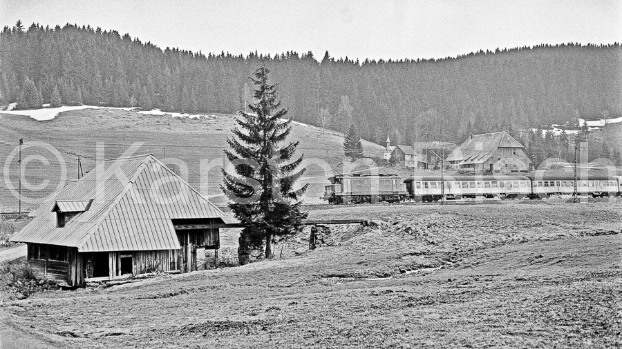 727 27,0 - 1978 53_KR13662