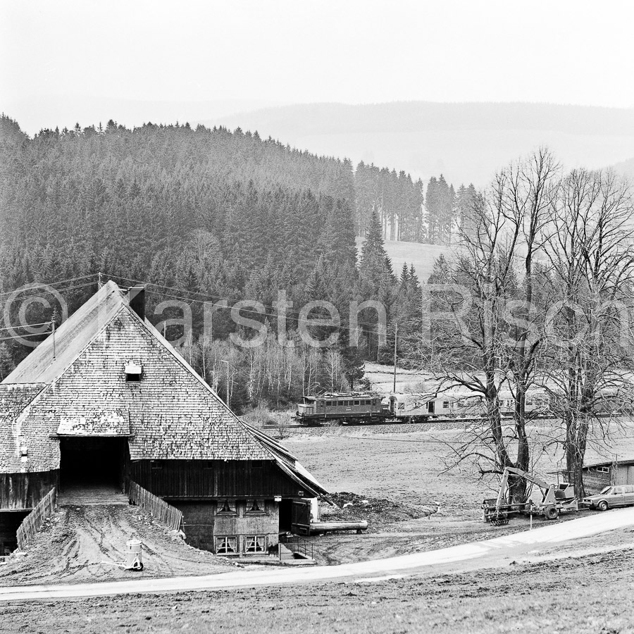 727 27,0 - 1979 52_KR16329