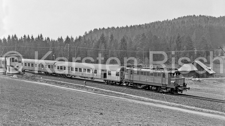 727 27,1 - 1979 53_KR16339