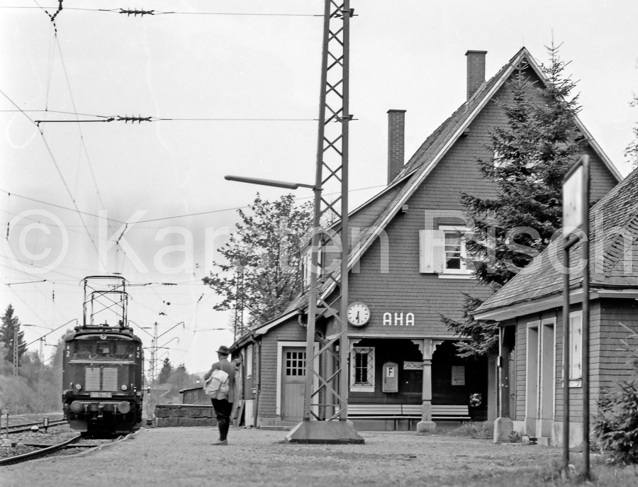 728 13,4 - 1979 93_KR86965