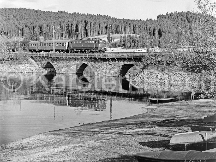 728 17,1 - 1979 86_KR86875