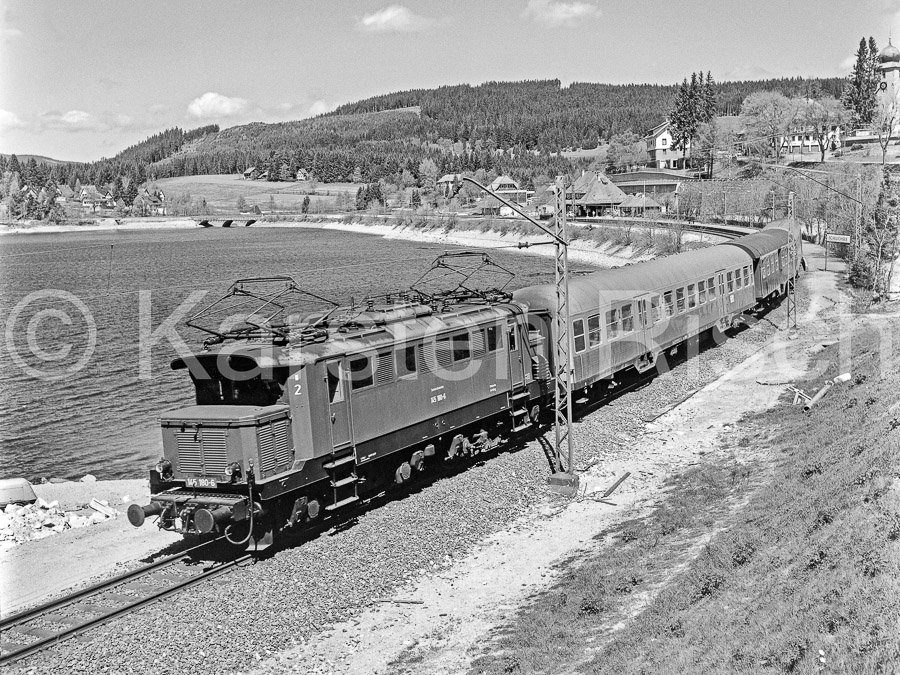 728 17,2 - 1979 85_KR86862