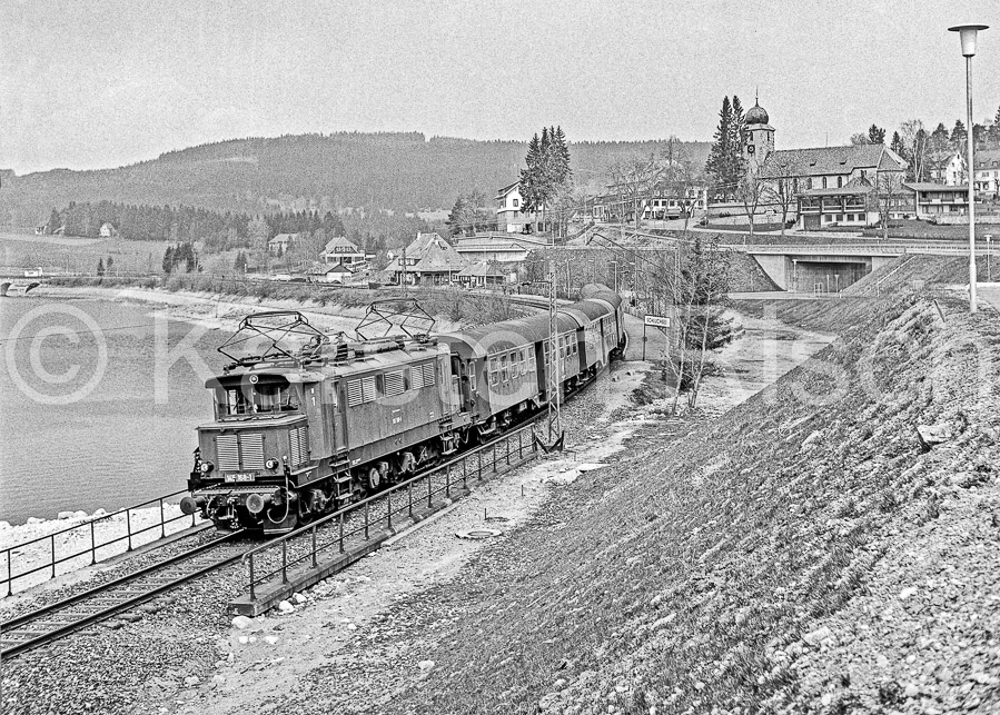 728 17,3 - 1978 47_KR13562