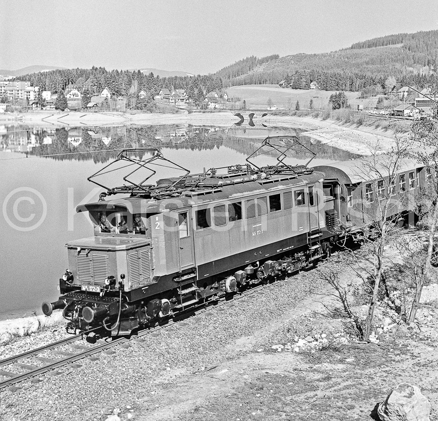 728 17,3 - 1978 51_KR13617