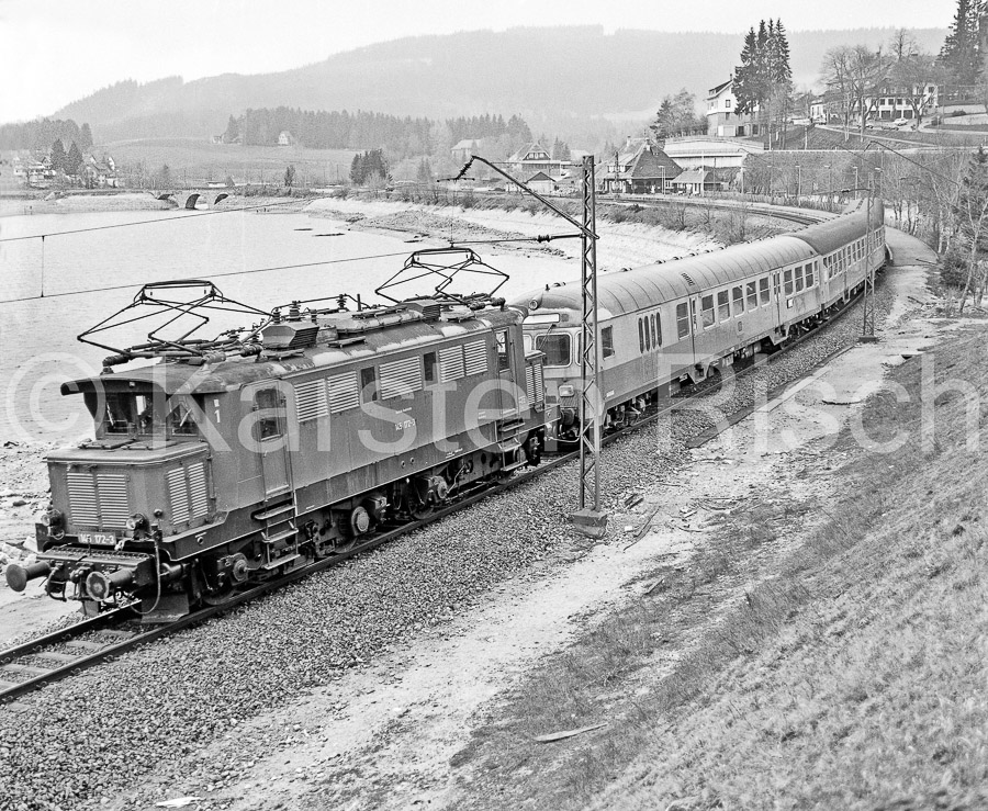 728 17,3 - 1979 52_KR16322