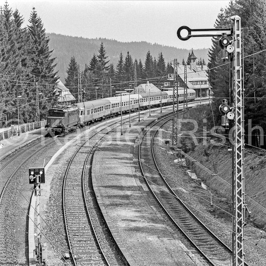 728 7,6 - 1979 56_KR16378