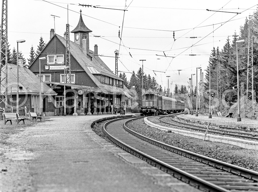 728 7,6 - 1979 88_KR86895