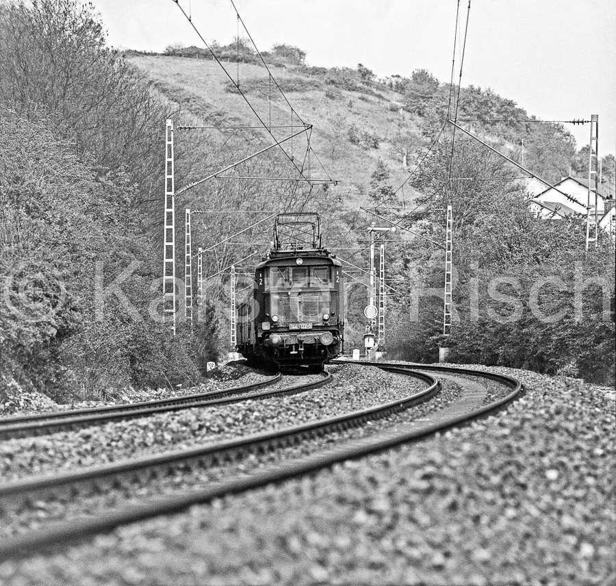 780 102,9 - 1977 19_KR52049