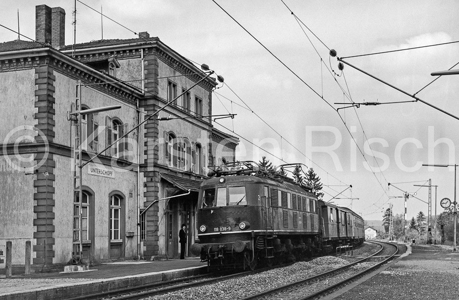 780 109,0 - 1977 18_KR52030