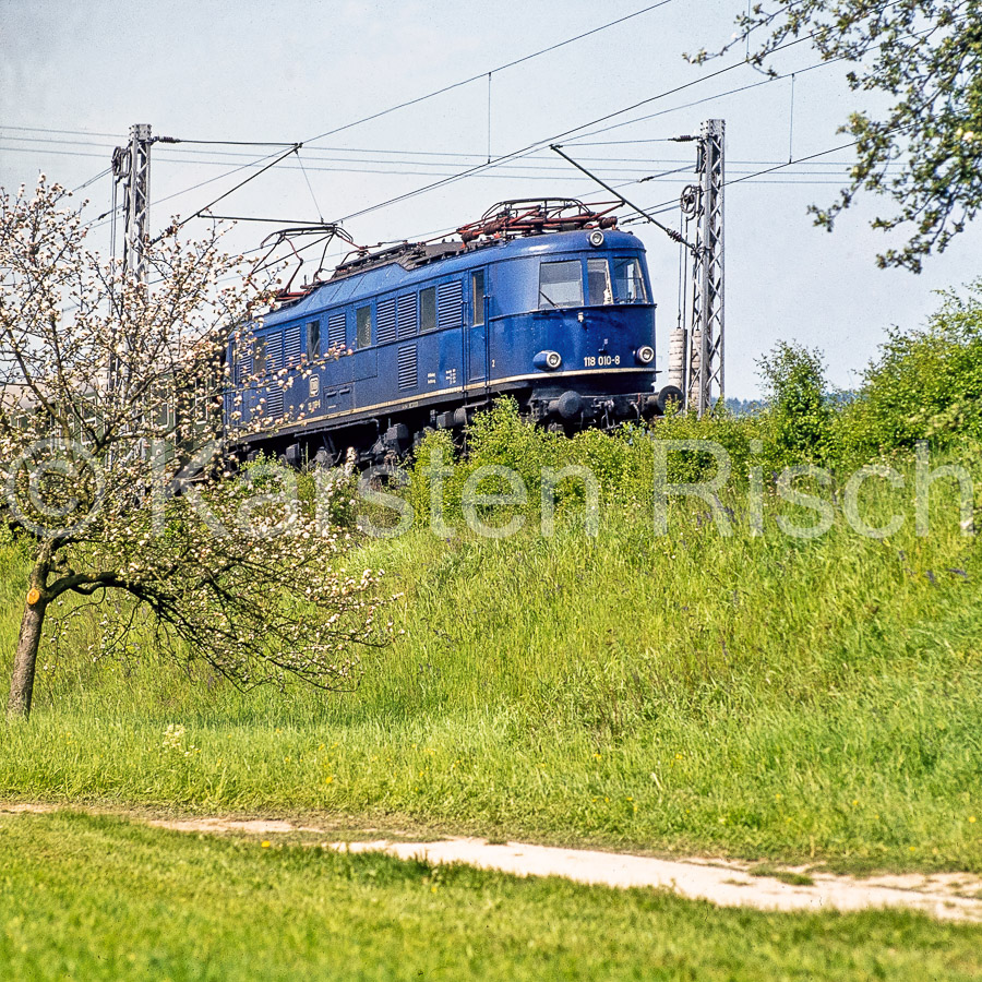 780 118,5 - 1977_KR79885