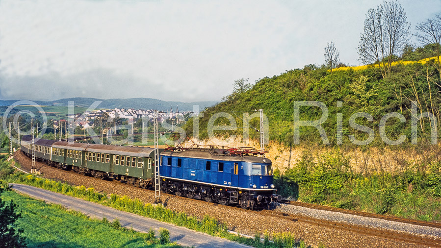 780 120,2 - 1977_KR79934