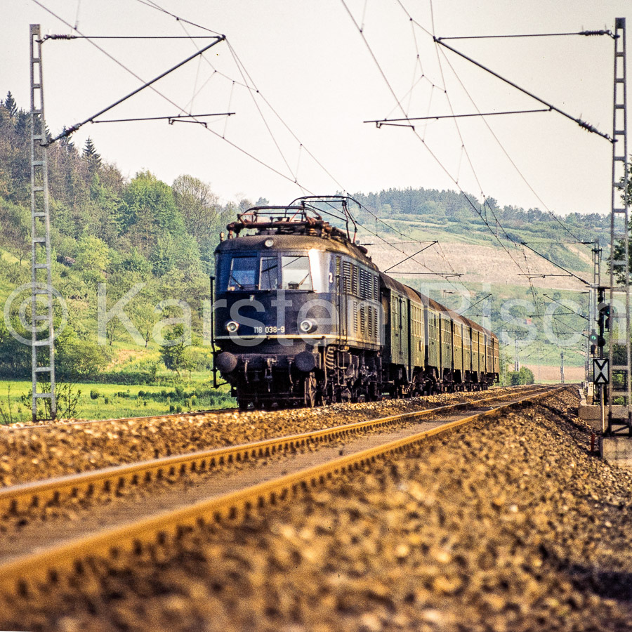 780 121,1 - 1978_KR20511