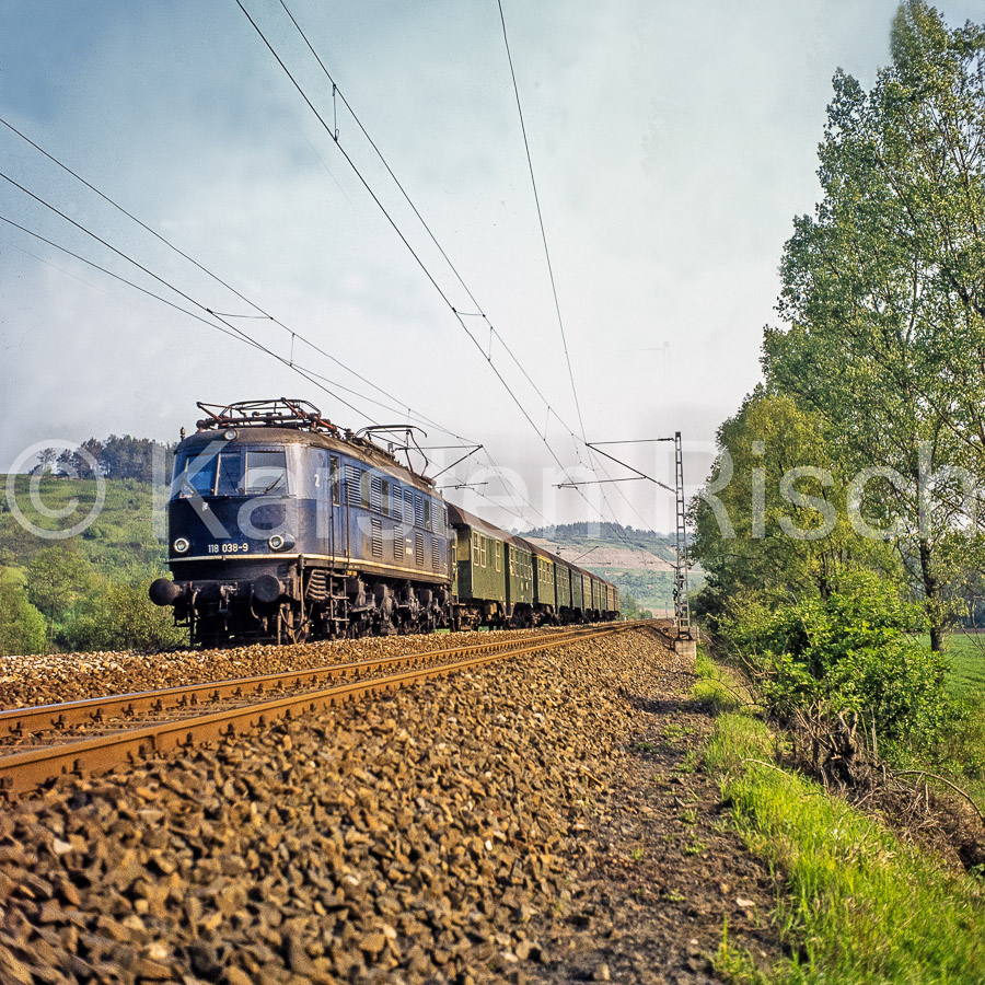 780 121,1 - 1978_KR79875