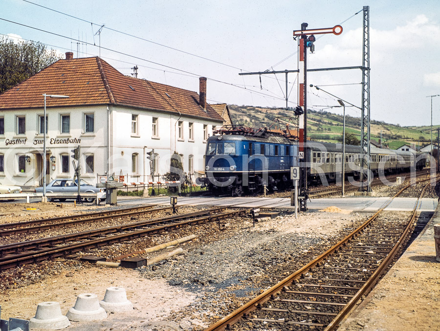 780 122,9 - 1978_KR20509