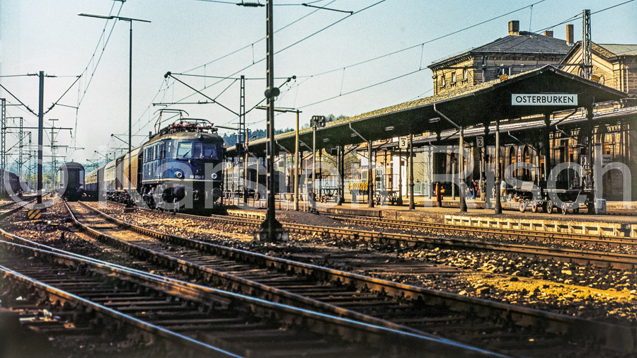 780 81,3 - 1978_KR20512