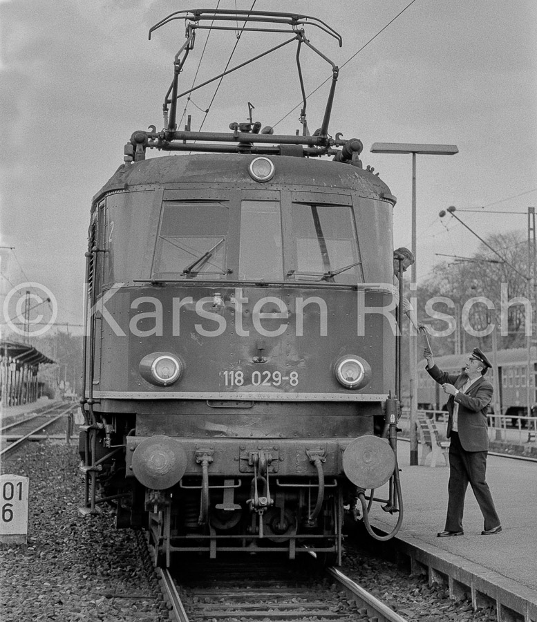780 81,6 - 1978 60_KR13852