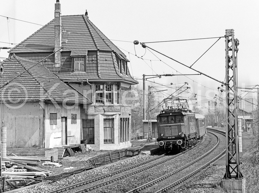 780 88,9 - 1984 13_KR46630