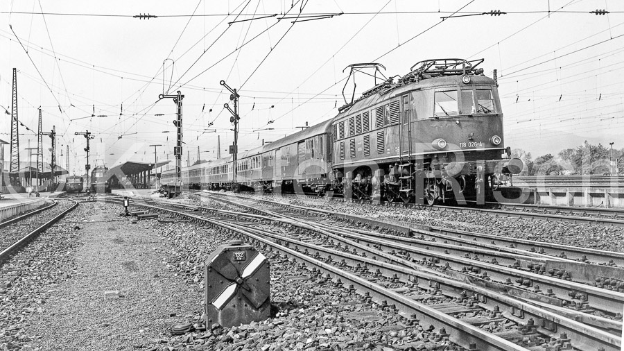 840 31,9 - 1977 13_KR51974