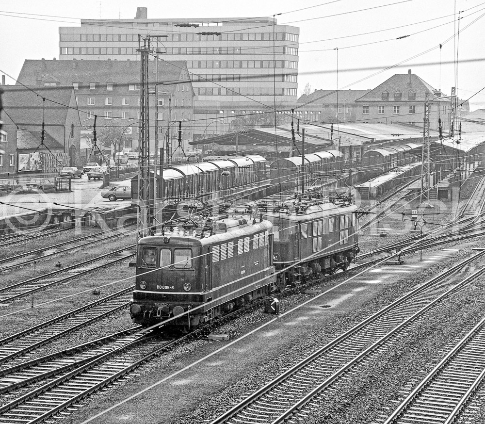 820 0,0 - 1977 14_KR51983