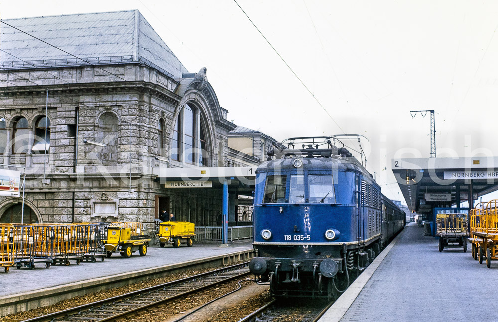 820 0,0 - 1983_KR33971