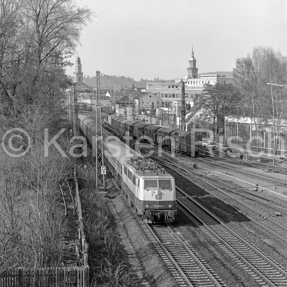 820 22,8 - 1984 24_KR46778