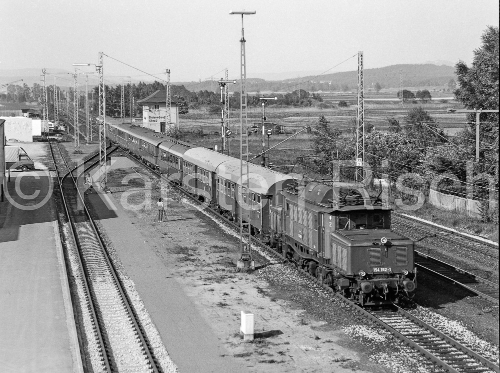 820 30,9 - 1988 04_KR88554