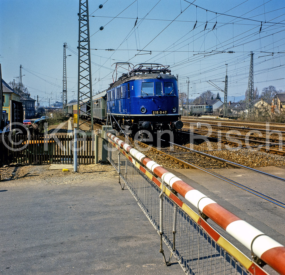 820 32,2 - 1984_KR64220