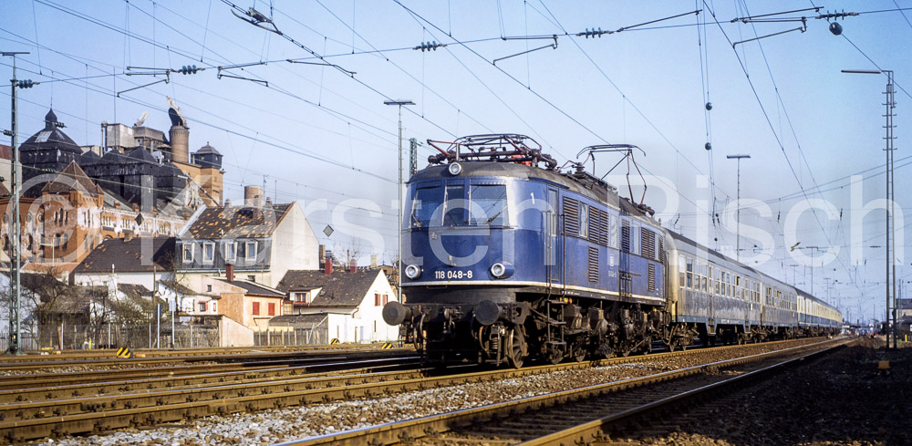 820 62,5 - 1984_KR10070