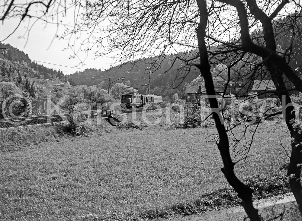 840 36,4 - 1983 13_KR35475