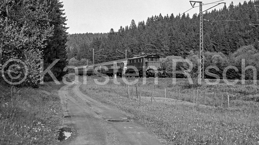 840 36,4 - 1983 13_KR35476 (16 9)