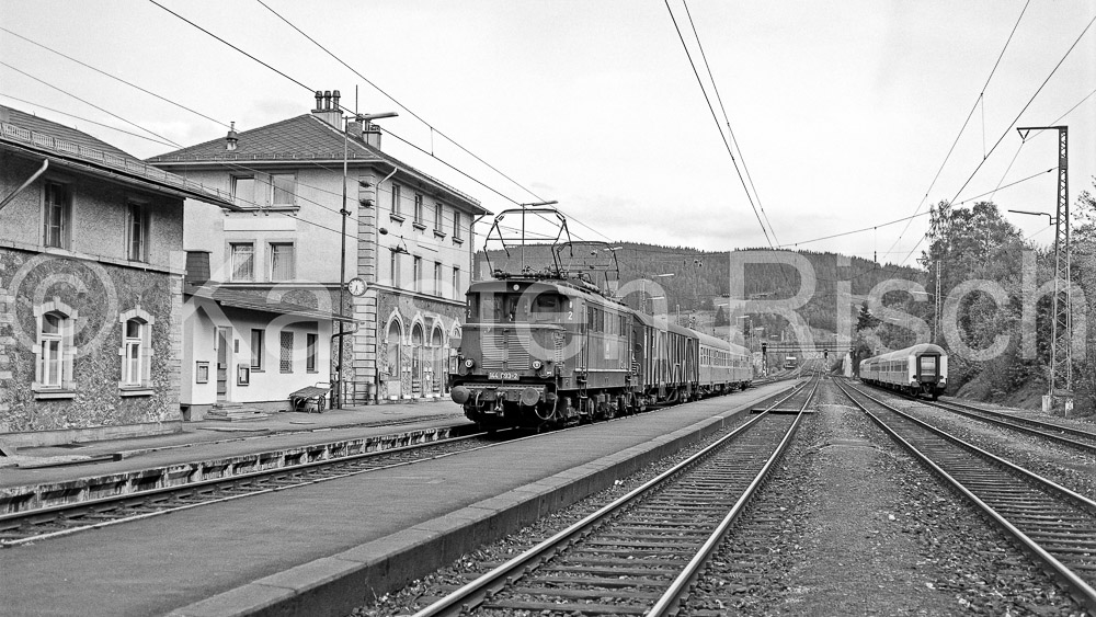 840 47,6 - 1983 13_KR35477