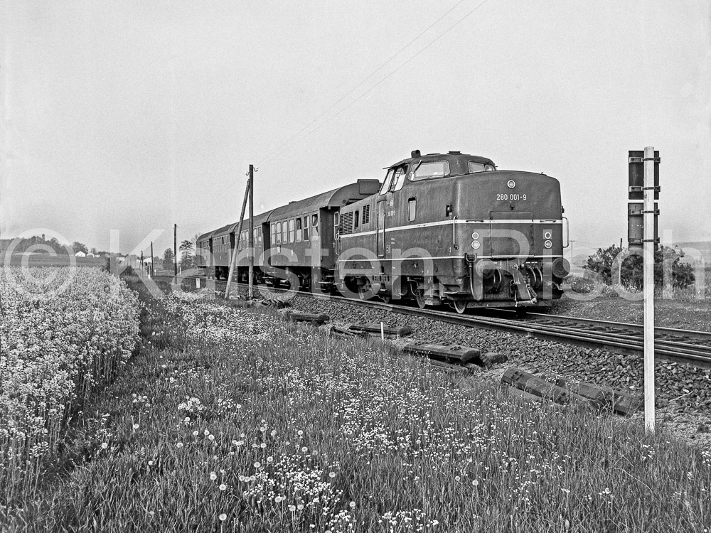 824 13,3 - Steigerwaldbahn - 1977 17_KR52016