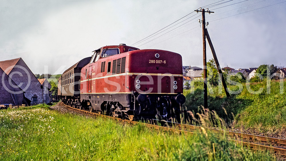 824 22,8 - Steigerwaldbahn - 1977_KR70136 (1)