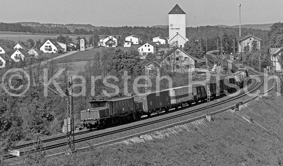 880 20,1 - 1983 15_KR35502