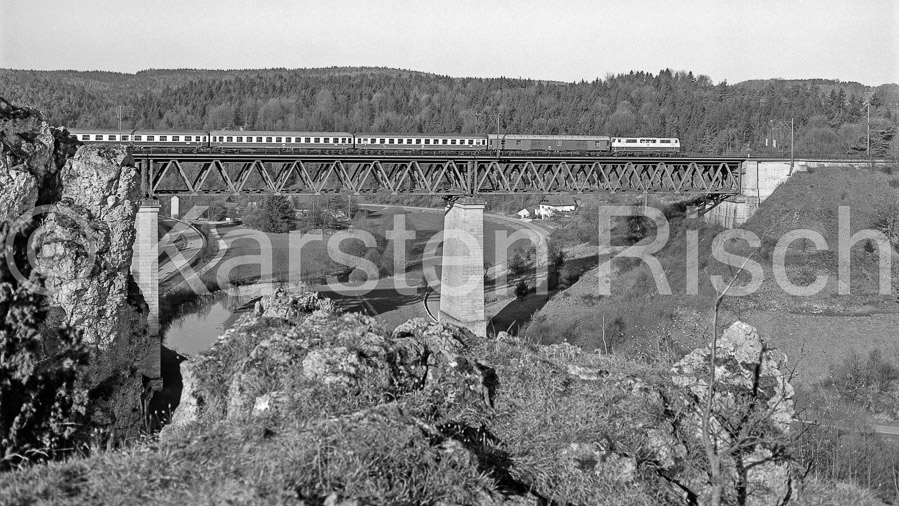 880 26,0 - 1984 21_KR46735