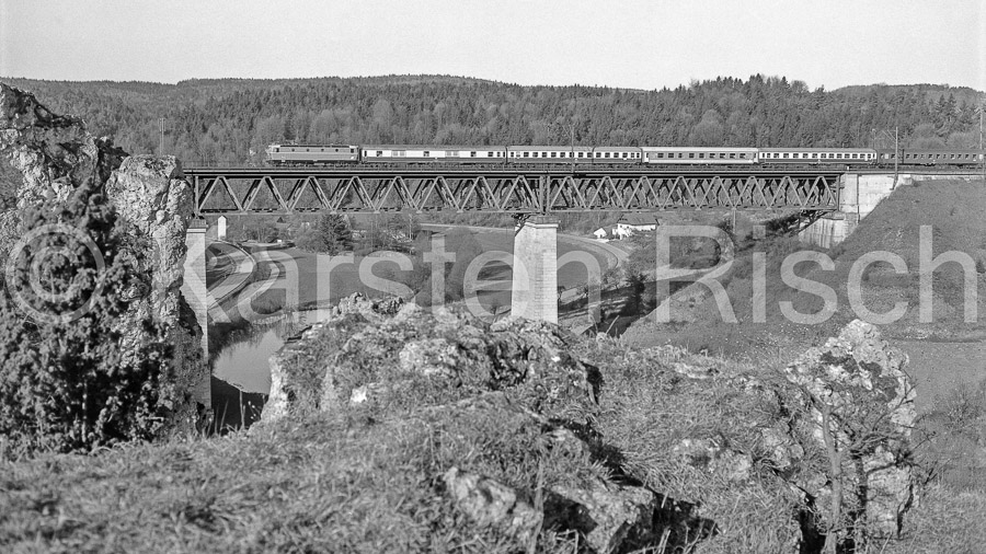 880 26,0 - 1984 21_KR46736