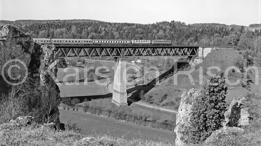 880 26,0 - 1984 22_KR46740