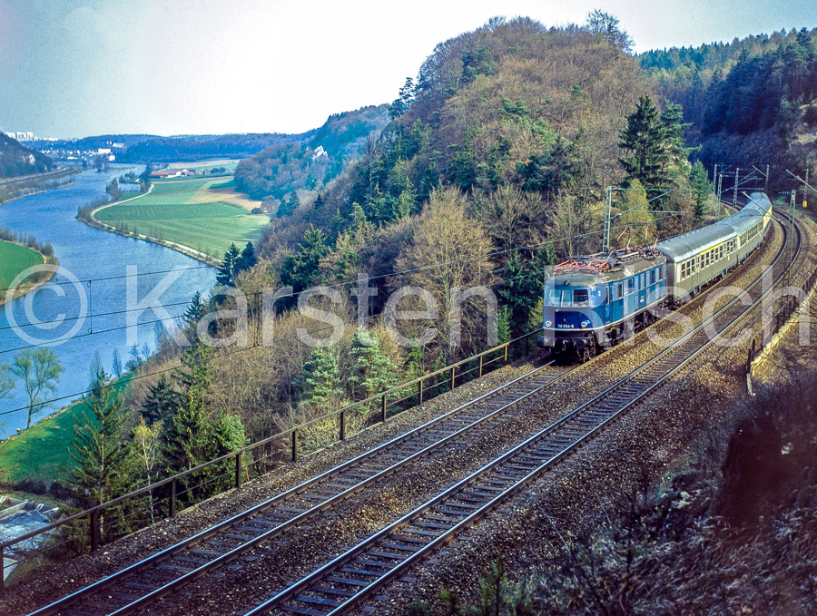 880 9,6 - 1984_KR10082