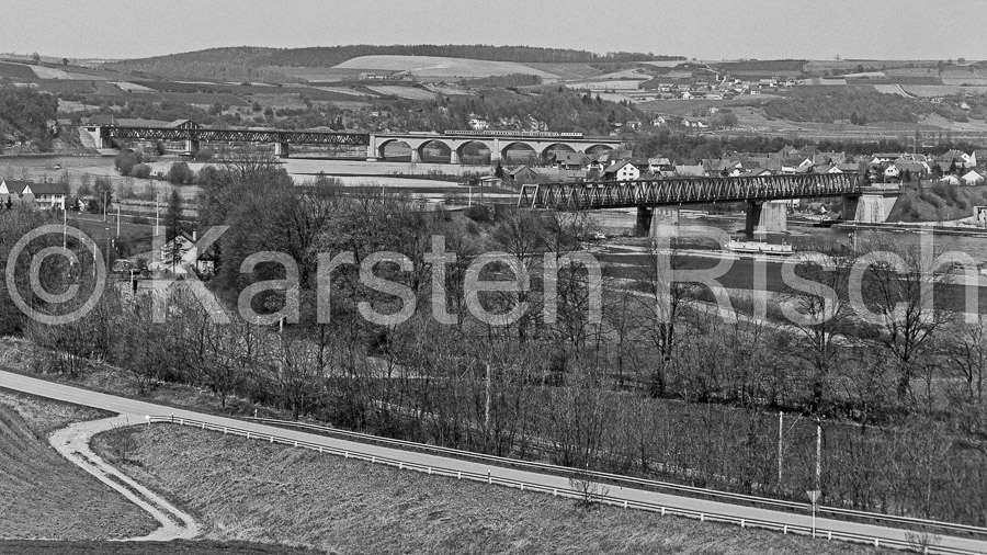 993 3,7 - 1984 19_KR46709