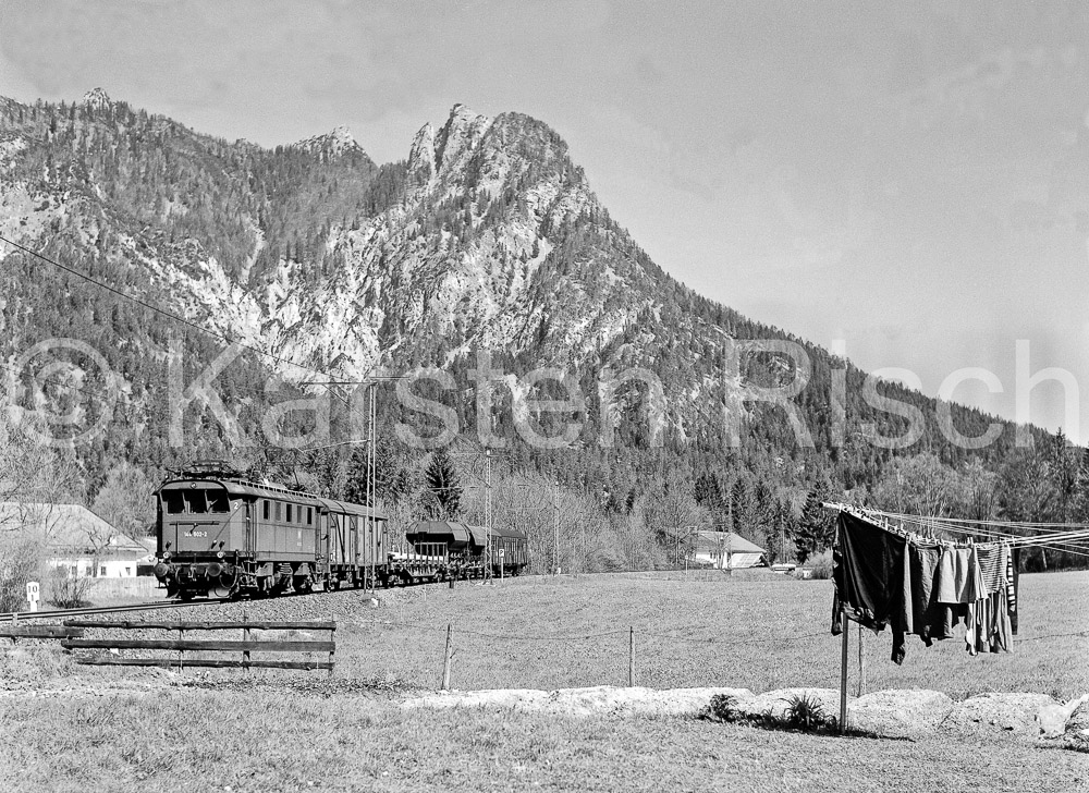 954 10,1 - 1979 72_KR66696