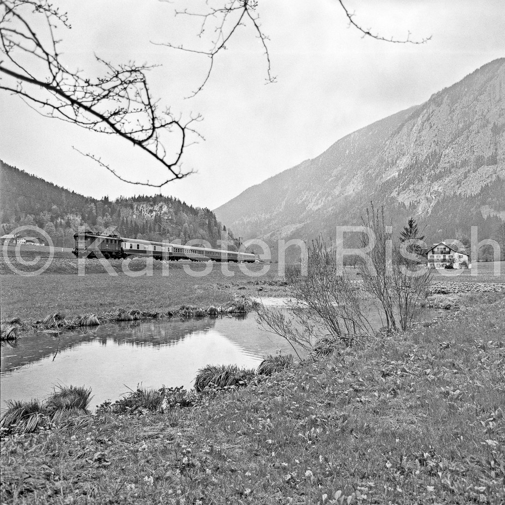 954 10,5 - 1978 76_KR24142