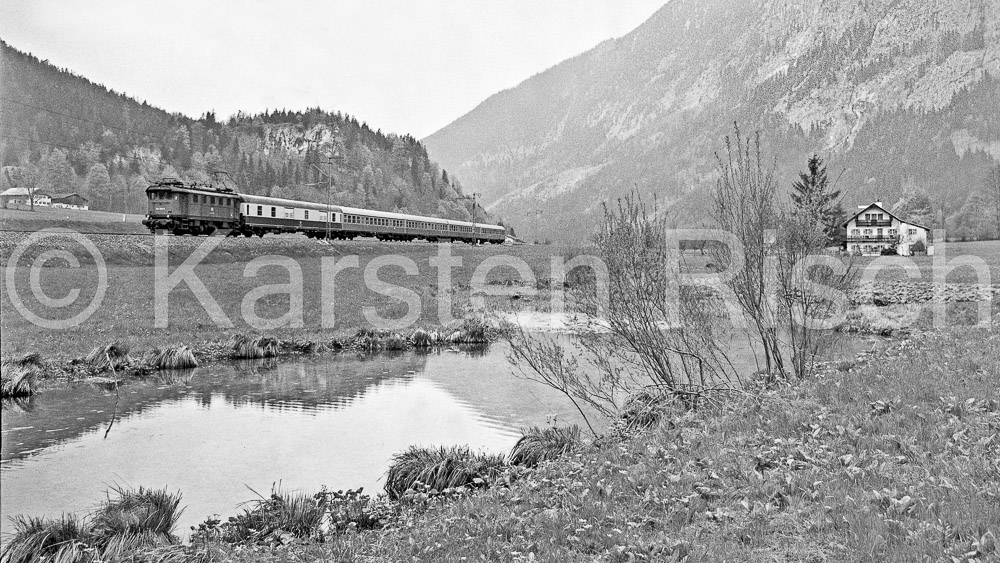 954 10,5 - 1978 76_KR24142(16 9)