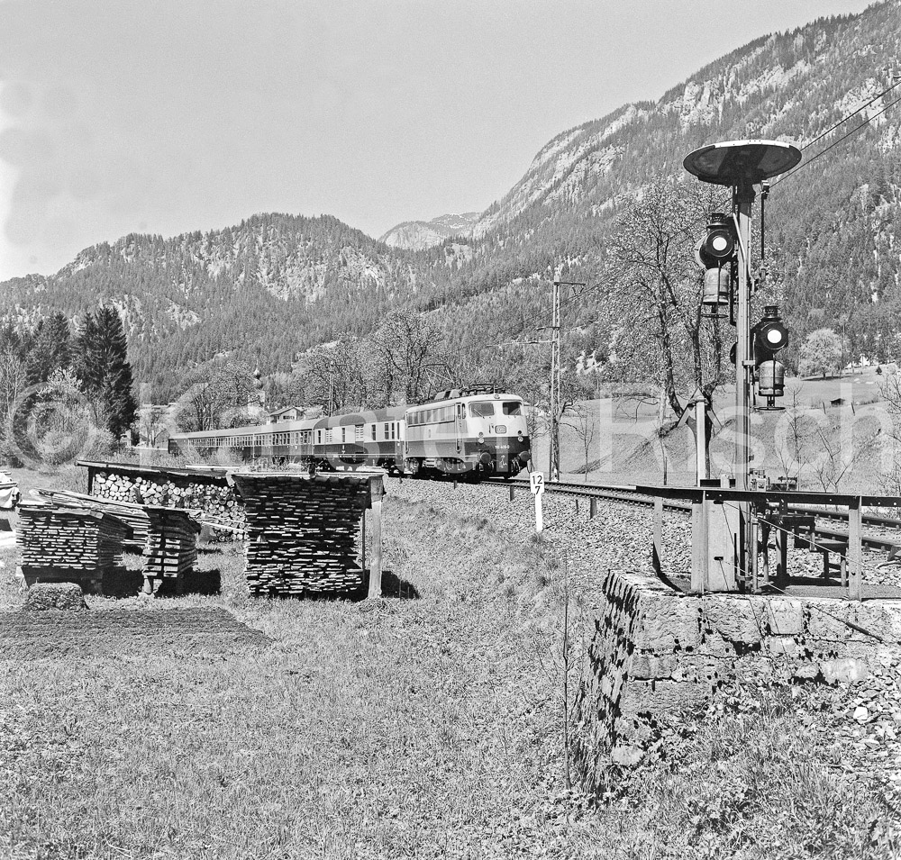 954 12,7 - 1979 70_KR66665