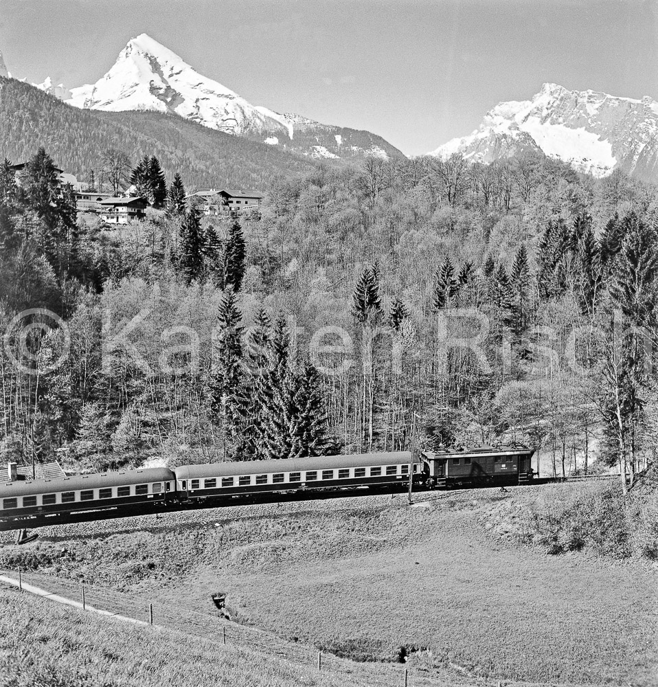 954 17,0 - 1979 72_KR66695