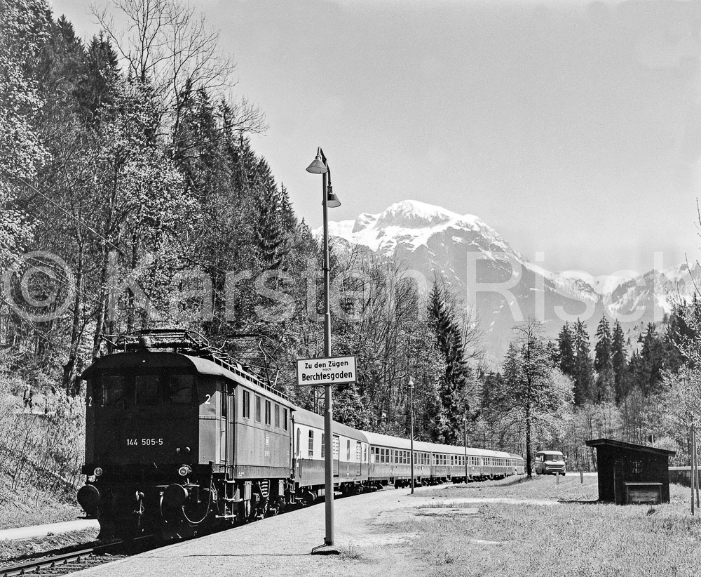 954 17,7 - 1979 70_KR66664