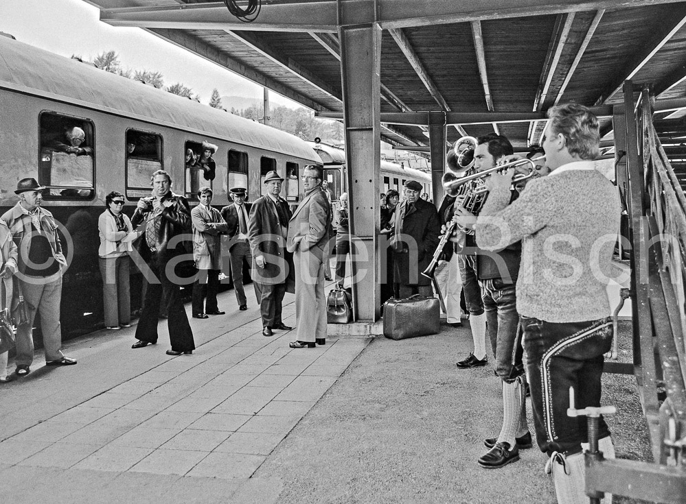 954 18,8 - 1978 76_KR24148